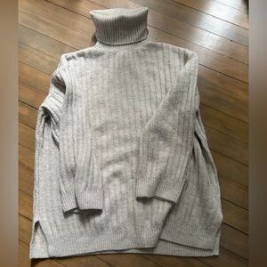 H&M Beige Turtleneck Sweater